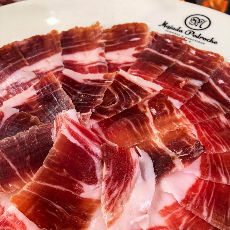 El jamón de bellota 100% raza ibérica, pasión por las tradiciones familiares